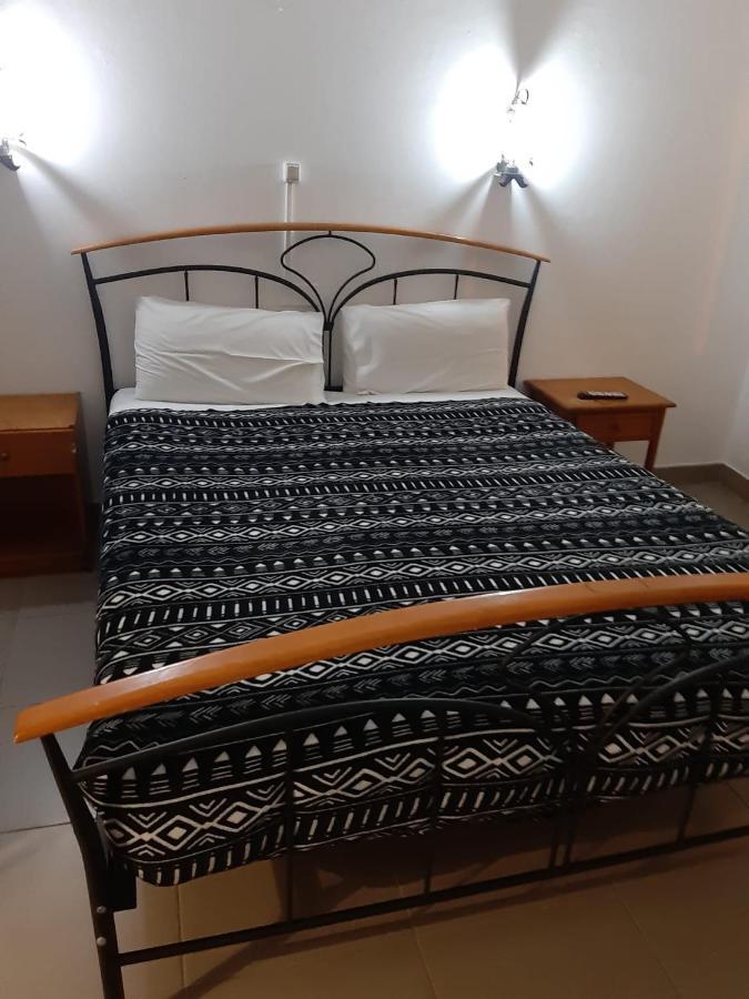Residencial Miradoiro Guest House Портиман Экстерьер фото