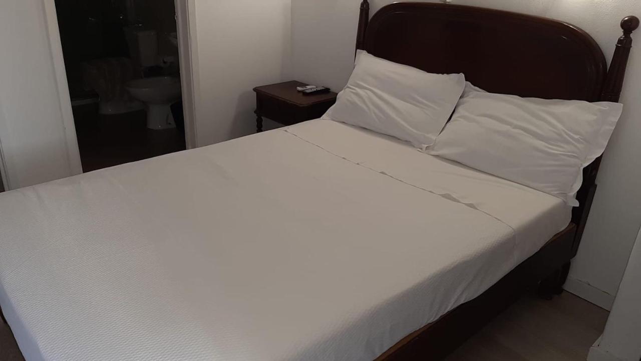 Residencial Miradoiro Guest House Портиман Экстерьер фото